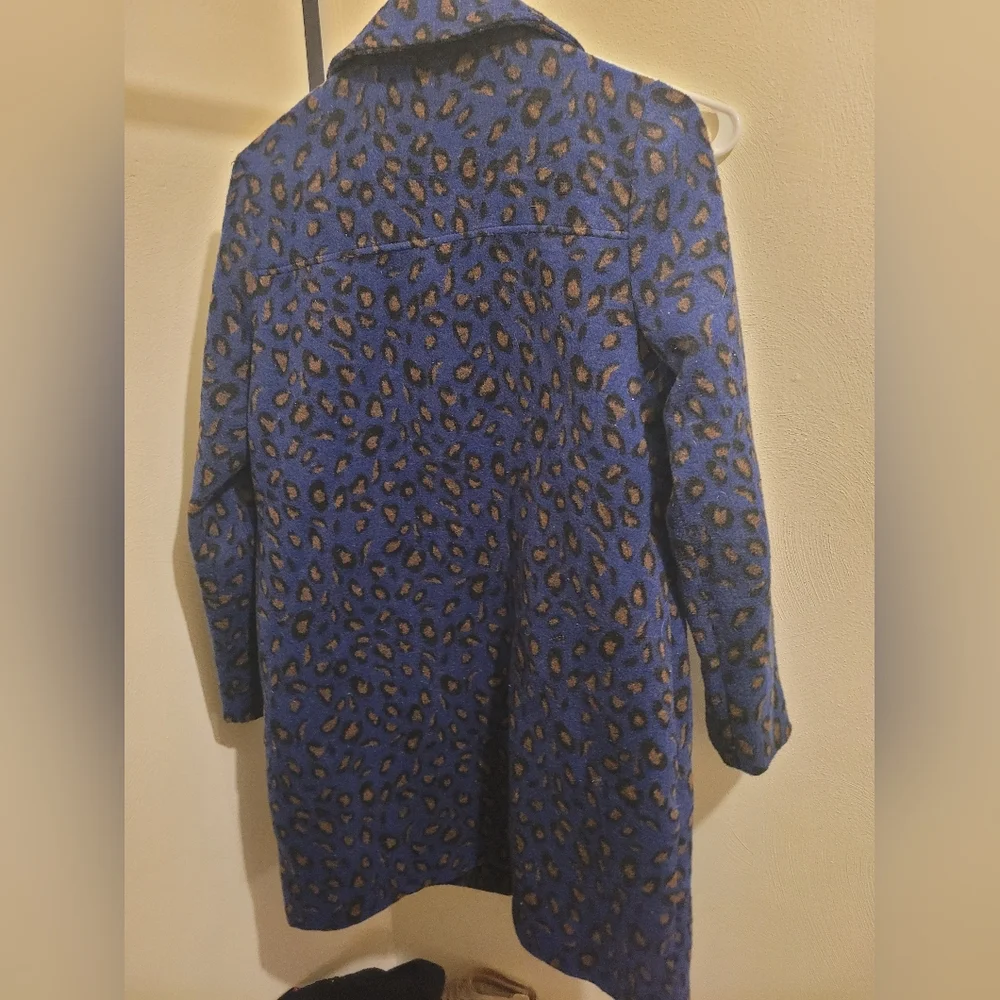 Adyson Parker Blue and Brown Leopard Teddy Jacket - Picture 3 of 6